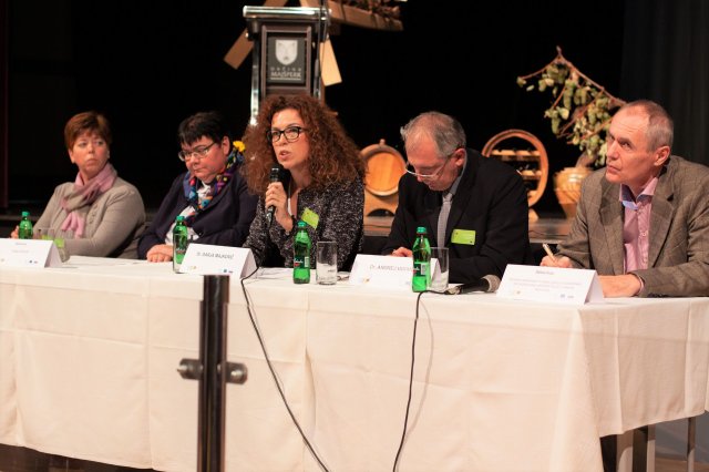 Zasedanje podeželskega parlamenta